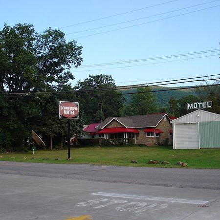 Cedar Grove Motel Altoona Bagian luar foto