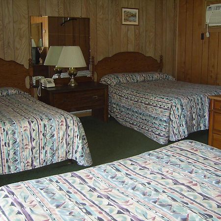 Cedar Grove Motel Altoona Bagian luar foto